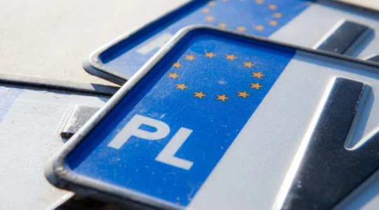 Rewolucyjne zmiany w rejestracji pojazdów. Prezydent Karol Nawrocki podpisał długo oczekiwaną nowelizację przepisów